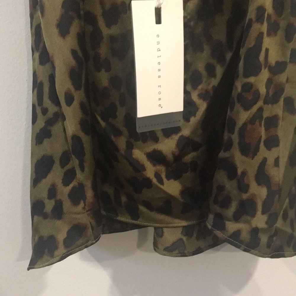 ENDLESS ROSE Animal Print TOP Size M - Picture 12 of 12